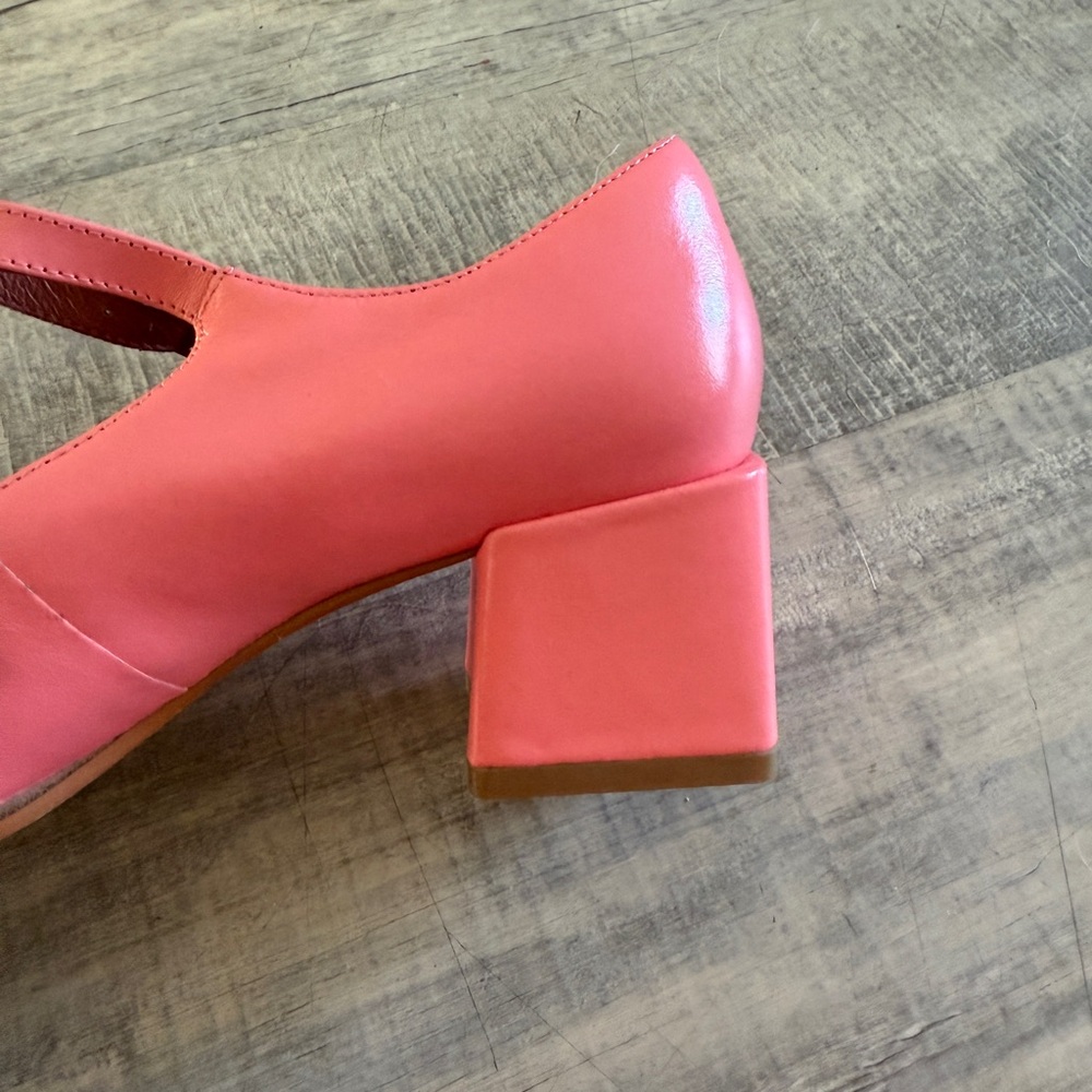 INTENTIONALLY BLANK Pink Mary-Jane Shoes (BRAND NEW) - Picture 9 of 9